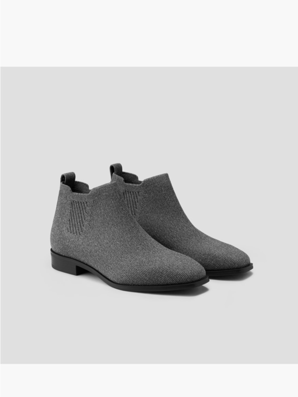 Nearly New Vivaia Ryan Pro Gray Chelsea Ankle Boots - Size 42 (10.5)